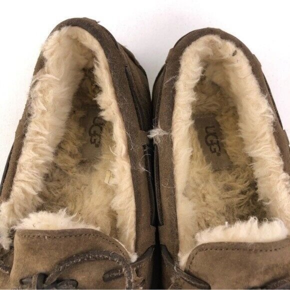 UGG Dakota Indoor Outdoor Moccasin Slippers 8 - Picture 9 of 12